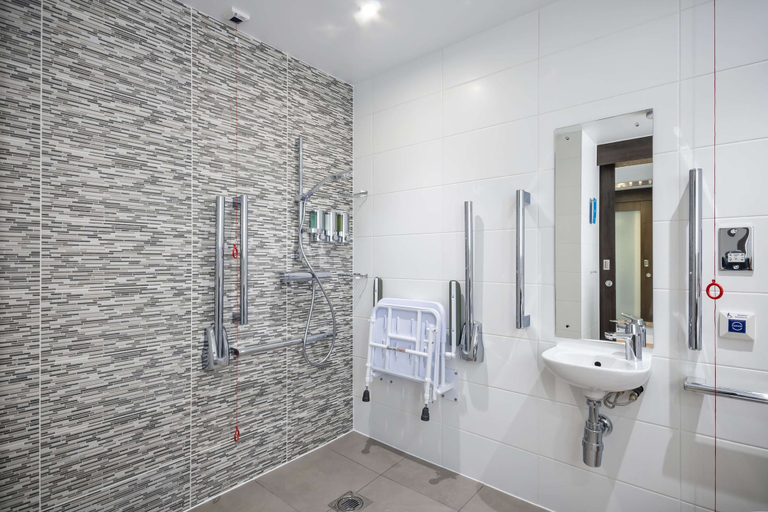 Bathroom 4, Hampton by Hilton Stockton on Tees, Stockton-on-Tees