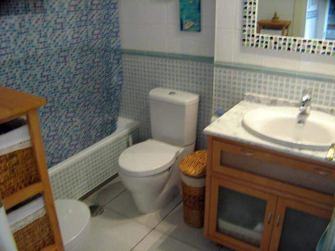 Bathroom, Apartamento Jardines L1-1D, Almería