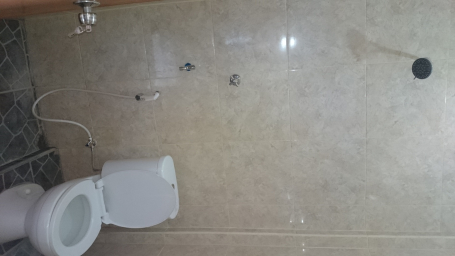 Bathroom, Café Johan Home Stay Senggigi, Lombok