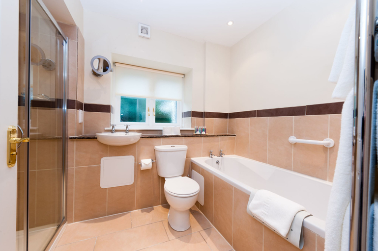 Bathroom 4, Windermere Manor Hotel, Cumbria