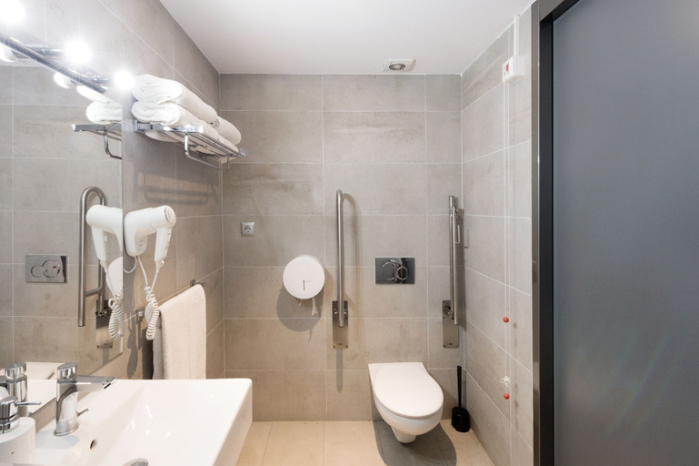Bathroom 5, Yeah Barcelona Hostel, Barcelona