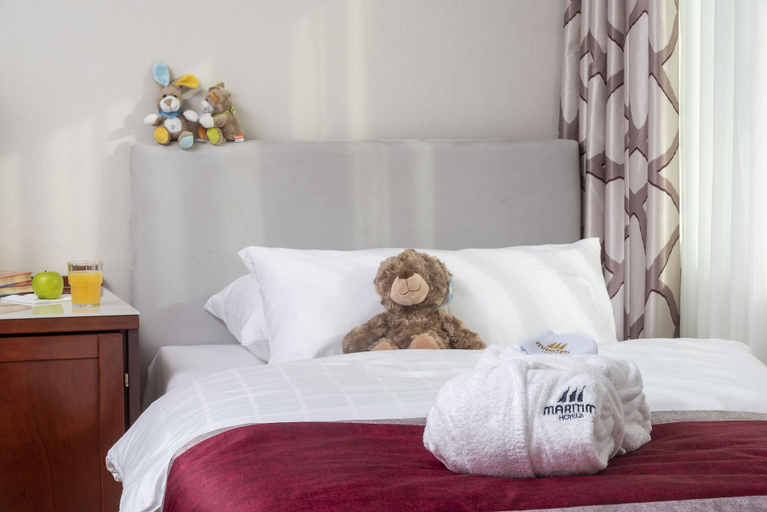 Bedroom 3, Maritim Hotel Bonn, Bonn