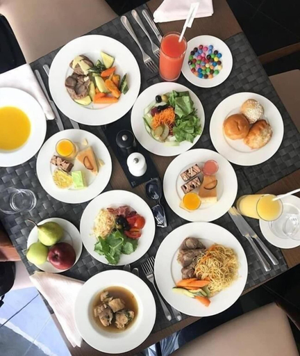 Food & Drinks 5, Christine Apartment Hotel Ltd, Port Harcourt