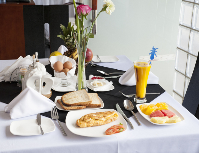 Food & Drinks 5, Tizeze Hotel, Addis Abeba