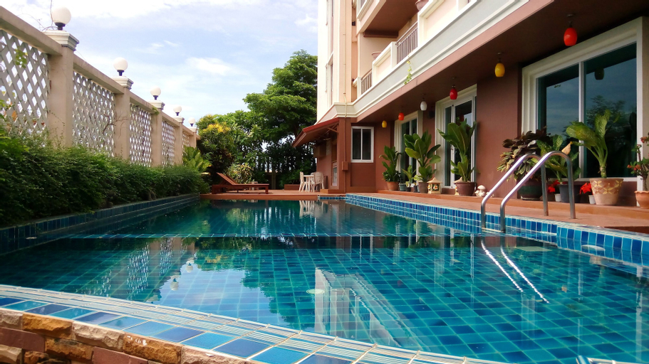 Sport & Beauty 2, Convenient Grand Hotel by Zuzu, K. Bang Sao Thon