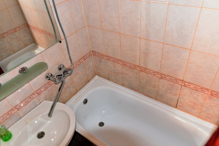 Bathroom 3, Megapolis Apartments on Karla Marksa 76, Novousmanskiy rayon