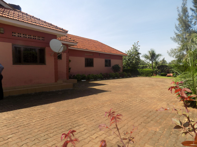 Exterior & Views 2, Elgon Heights Motel, Mbale