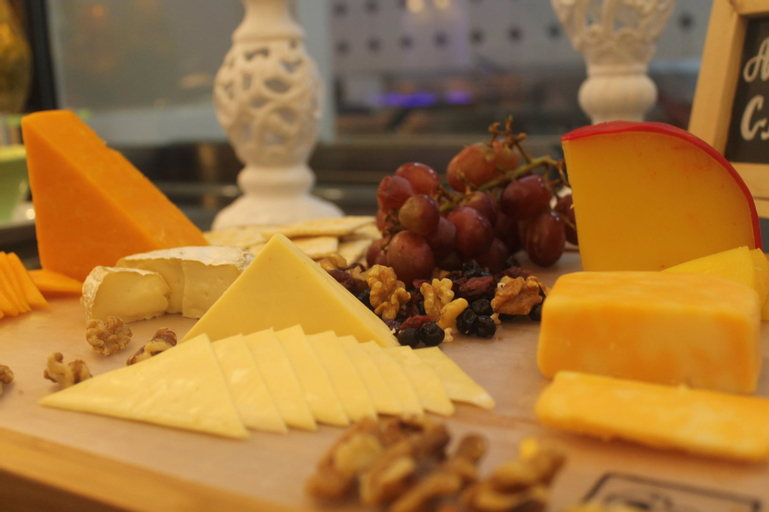 Food & Drinks 19