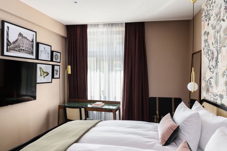 Bedroom 26