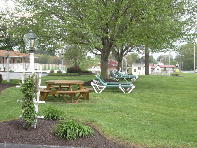 Others 5, Amish Country Motel, Lancaster