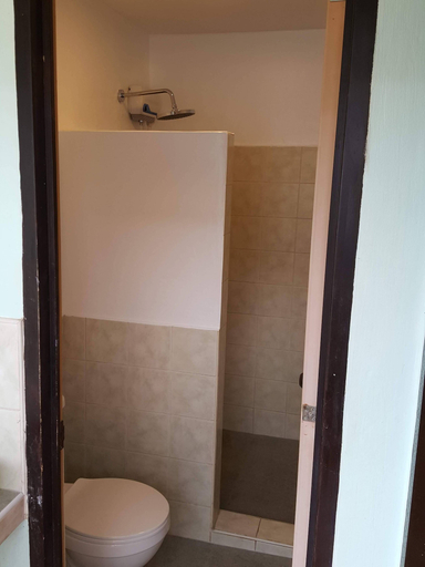 Bathroom 3, Citadel Alona Inn, Panglao