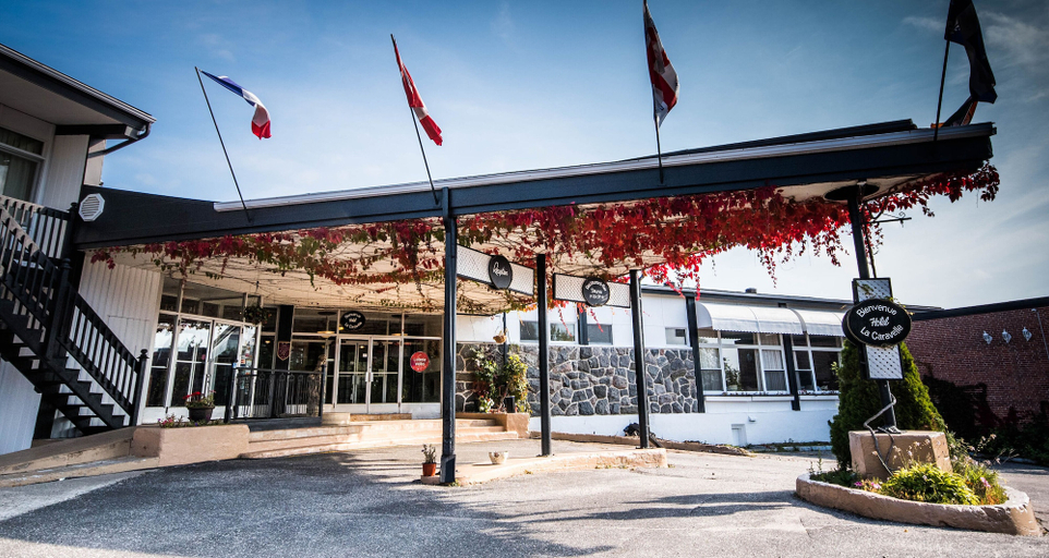 Exterior & Views 3, Hotel La Caravelle, Manicouagan