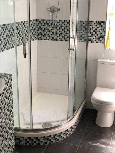Bathroom 4, Falcon, Hampshire