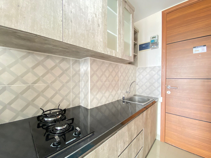 Others 4, Bright Studio Room at Beverly Dago Apartment, Bandung