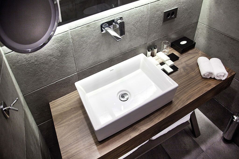 Bathroom, Casa Bianca Hotel, Merkez