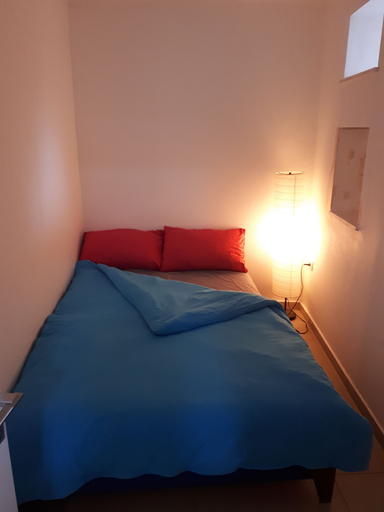 Bedroom 2, I'm Jerusalem, Jerusalem
