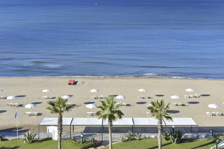 Others 5, Hotel Schuhmann, Salerno