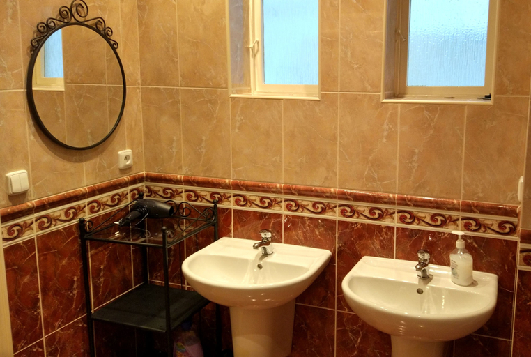 Bathroom 4, Apartments Tynska 7, Praha 1