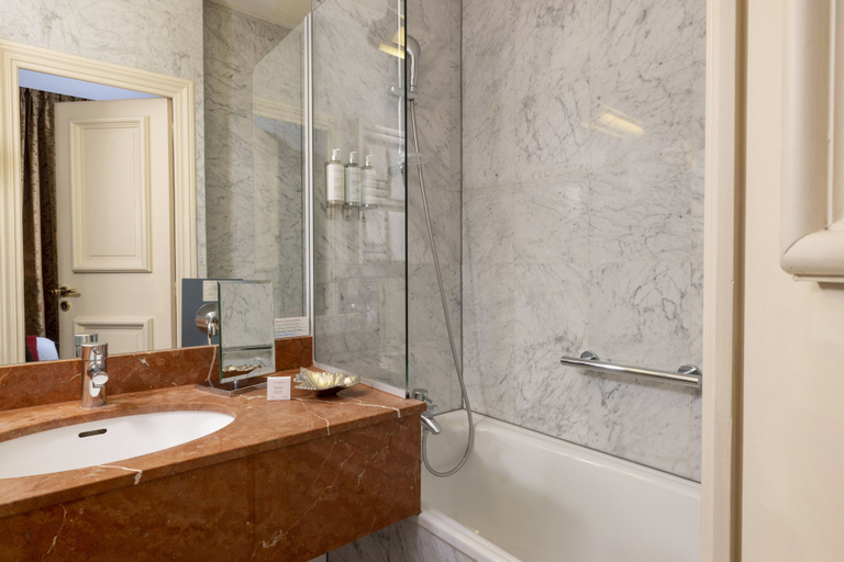 Bathroom 4, Hotel de Seine, Paris