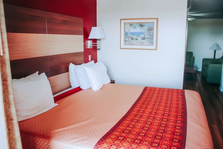 Bedroom 3, Rodeway Inn & Suites Lake Havasu City, Mohave