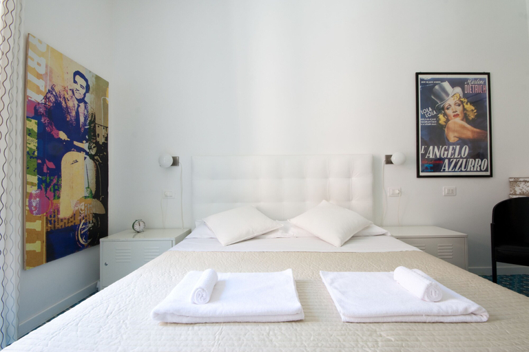 Bedroom 2, Colosseum Garden, Rome