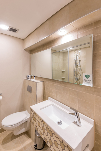 Bathroom 5, Town Lodge Windhoek, Windhoek East