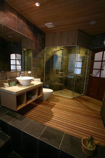 Bathroom 4, Tree Lake B&B, Hualien
