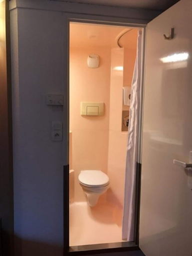 Bathroom 5, UNISOTEL, Bouches-du-Rhône
