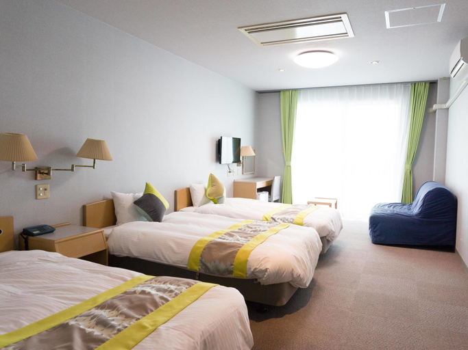 Bedroom 4, Hotel Caretta Amami, Tatsugō