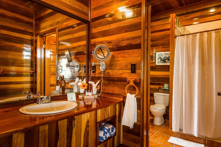 Bathroom 4, Turneffe Island Resort