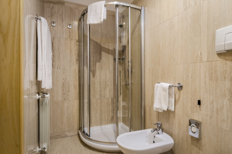 Bathroom 4, EXE Domus Aurea, Rome