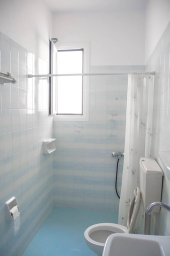 Bathroom, Kirki Studios, South Aegean