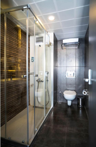 Bathroom 4, Club Hotel Sunbel - All Inclusive, Kemer
