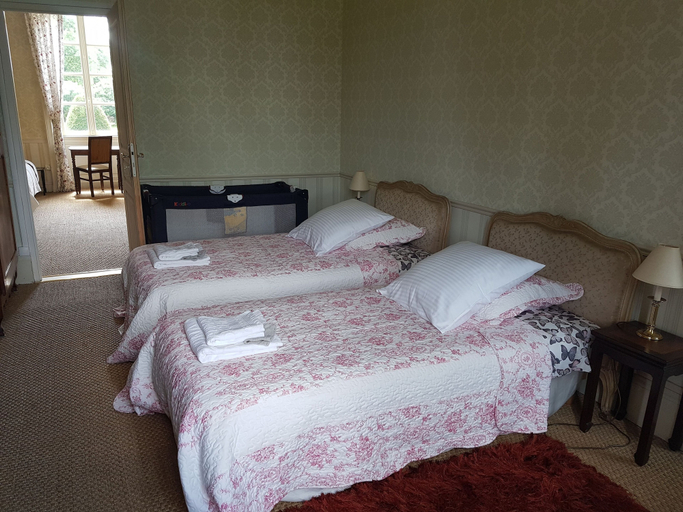 Bedroom 2, Château des Noces, Vendée