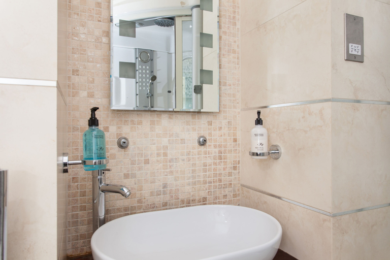 Bathroom 3, Oxford Street Soho Fitzrovia BasicStudio, London