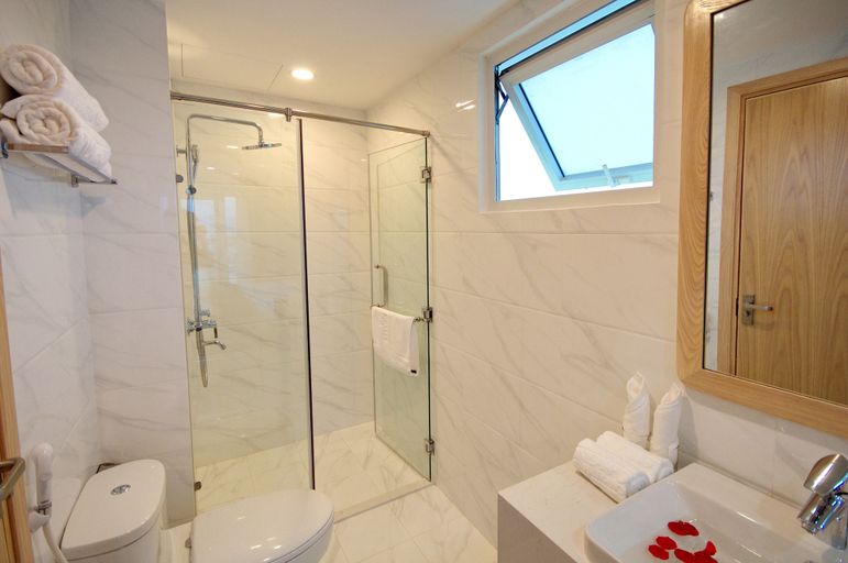 Bathroom 5, Gibson Hotel Nha Trang, Nha Trang