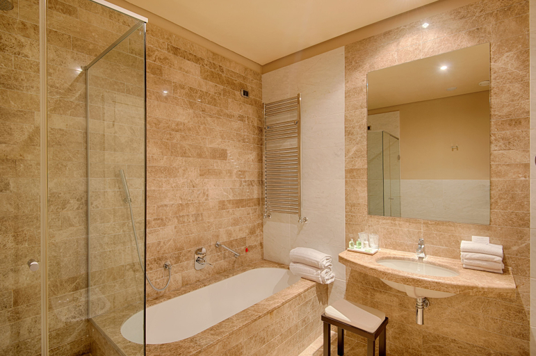 Bathroom 5, Grand Hotel Palazzo Suite & Spa, Livorno