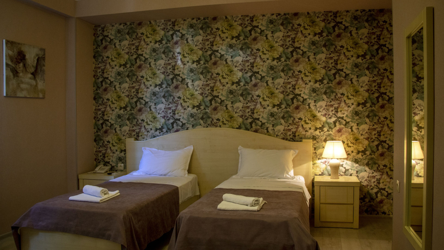 Bedroom 3, Hotel New Metekhi, Tbilisi