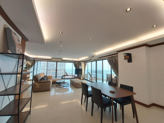 Food & Drinks, View Talay Condominium, Pattaya