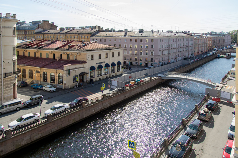 Exterior & Views 2, Guest rooms and apartments Grifon, Sankt-Peterburg gorsovet