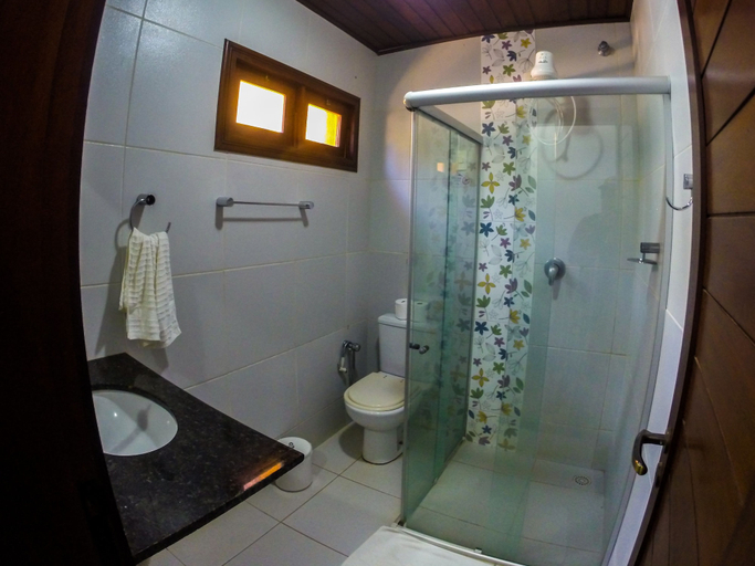 Bathroom 4, Pousada Enseada dos Mares, Touros