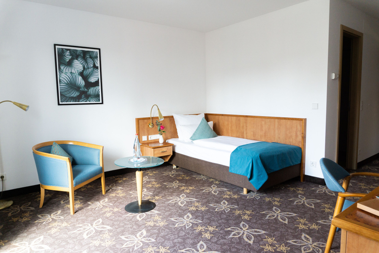 Bedroom 2, Hotel Württemberger Hof, Hohenlohekreis
