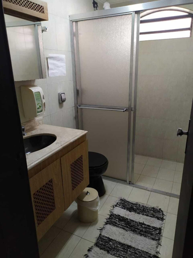 Bathroom 3, O Hostel GRU-SP, Guarulhos