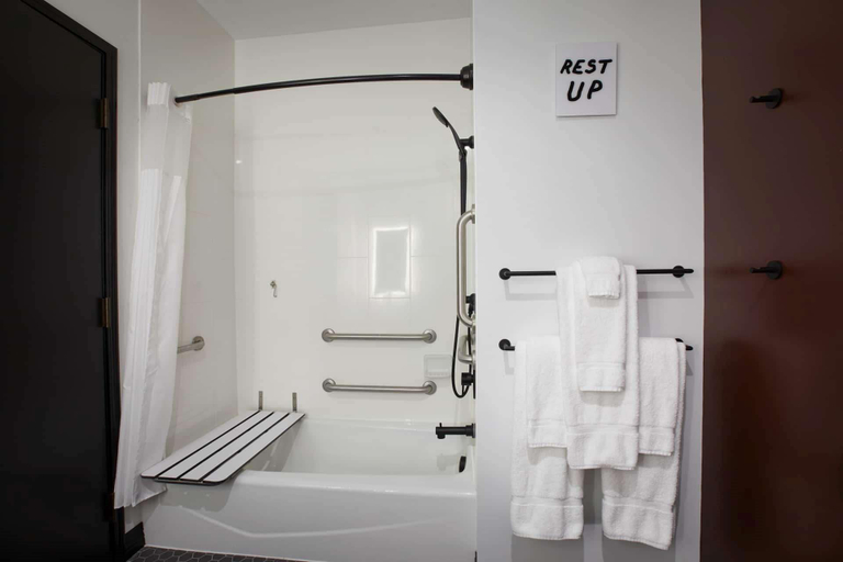 Bathroom 4, TRYP by Wyndham Pittsburgh/Lawrenceville, Allegheny