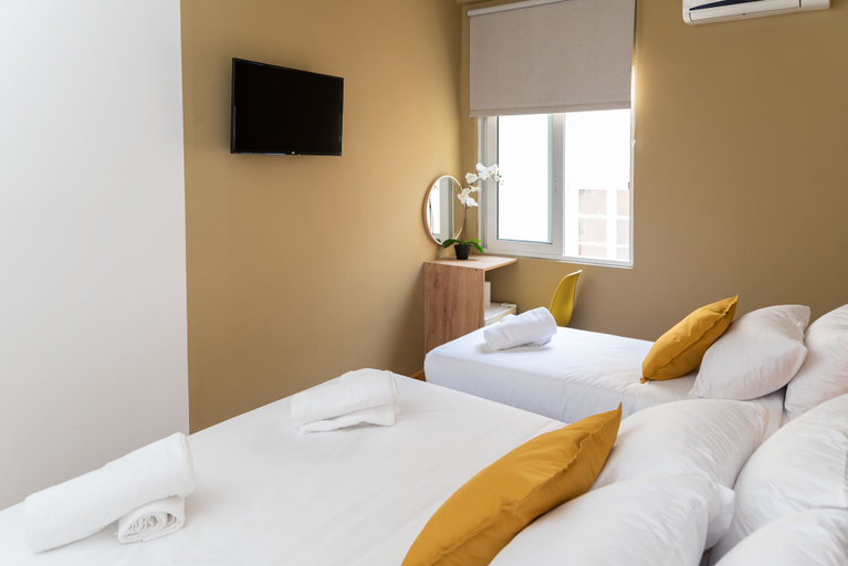 Bedroom 5, Hotel Tier, Attica