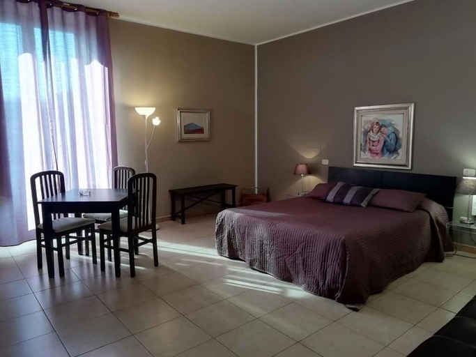 Bedroom 3, Hotel La Palma, Catania