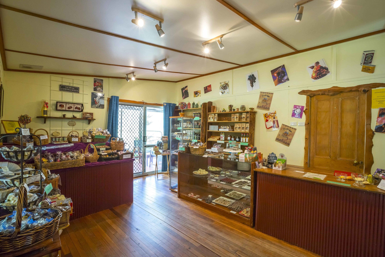 Food & Drinks, Wisteria Cottage and Cabins, Stanthorpe