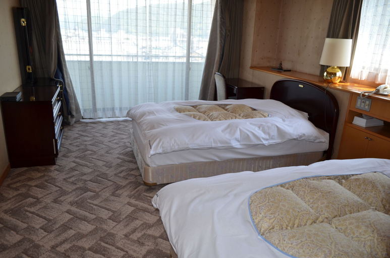 Bedroom 2, Sun Hotel Yamane, Obama