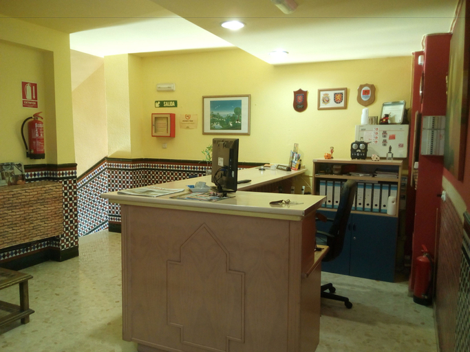 Others 5, Hostal Carlos III, Almería