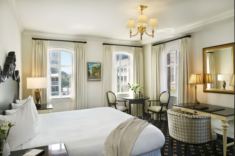 Bedroom 2, French Quarter Inn, Charleston
